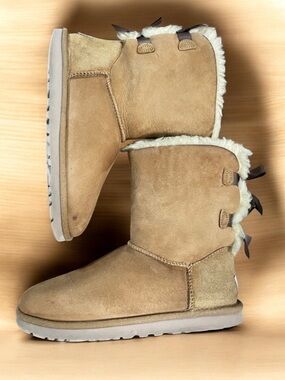 UGG Bailey Bow II Chestnut Boots Size 6